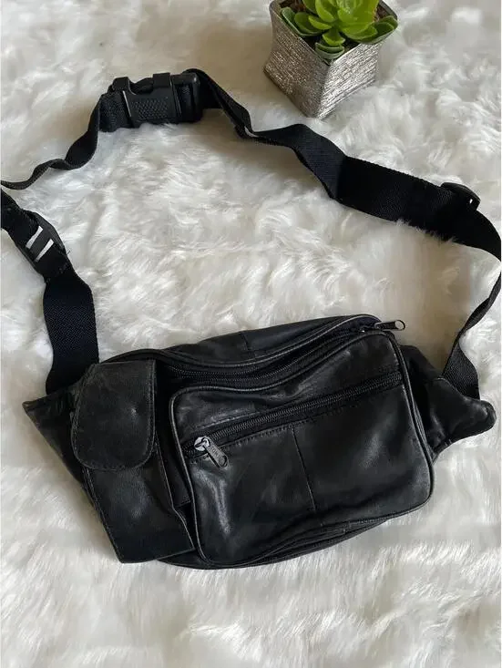 Black Leather Waist Bag with Multiple Zipper Pockets - Picture 1 of 5